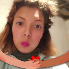 Vicky Silveira's Instagram, Twitter & Facebook