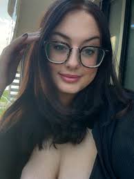 Two nerds vs. the very simple act of spinning. Who will win? 😂⛸❄️ Always a  blast at @obrienicehouse, especially now with my new skates! BRB figuring  out the rest of my skating