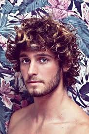 Hairstyles make face look thinner; 20 Thick Curly Hairstyles For Men That Less Effort More Style