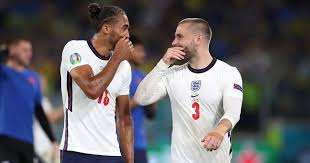 Brazil legend roberto carlos believes england defender luke shaw 'can get to the top' following his euro 2020 exploits. Huge Luke Shaw U Turn Sticks Out As Mourinho Raises England Doubts