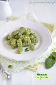 Gnocchi Aux Epinards La Gourmandise Selon Angie Gnocchi Recettes De Cuisine Recette Epinards