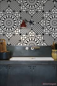 Mutfak için su geçirmez duvar kağıdı fiyatları ortalama olarak 50 cm x 15 metrelik bir rulo fiyatı 50tl ile 100tl arasında değişmektedir. Banyo Icin Su Gecirmeyen Duvar Kagidi 1dekorasyon