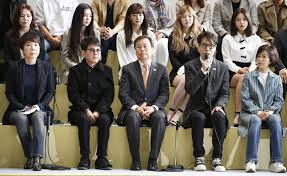 L (south korean singer) is a member of the following lists: S Korean Musicians Leave For Pyongyang Performance