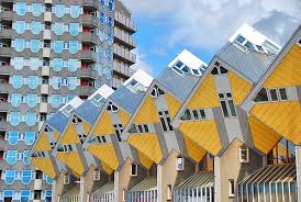17 Les Maisons Cubiques De Rotterdam Aux Pays Bas Rotterdam Maison Cubique Construction