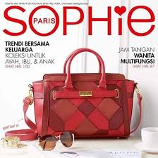Awalnya dibangun sebagai bisnis rumahan yang memproduksi tas tangan pada tahun 1992 oleh pengusaha dari prancis. Sophie Martin Home Facebook