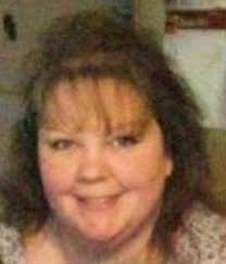 When you say zoom the photo, zoom it very well, this is the evidence. James  brown only meant to smile not to scare people... but see what excess  zooming of photos has