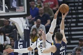 The latest update is that starters luka doncic right ankle), kristaphs porzingis (knee) and finney smith. Mavericks Vs Jazz Picks Spread And Prediction Wagertalk News