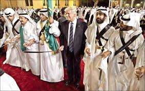 Image result for ‫آل سعود استقلال عربستان را زیر پای ترامپ فرش کرد‬‎