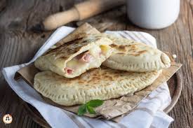 Check spelling or type a new query. Panzerotti Veloci Cotti In Padella Impasto Senza Lievitazione