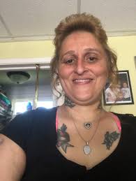 Hi all! I just wanted to introduce myself and hubby, I'm Tabitha and this  is Chris and we're from Monroe La