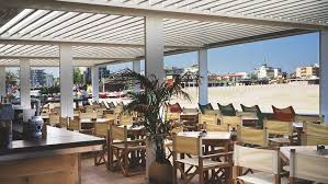 Siamo persone che amano il tramonto a cui piace incontrarsi per godere del sole. Ristorante Darsena Edil Contract Arredi Artigianali Su Misura A Cattolica