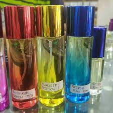 Ingin mengetahui pengertian iklan, ciri, tujuan, unsur, jenis, dan juga dengan contoh kalimat iklan yang menarik? Super Lengkap 30 Kata Kata Promosi Parfum Bikin Pengen Beli