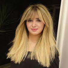 One of the best low maintenance haircuts for round faces. 24 Flattering Haircuts For Round Faces Best Hairstyles For Round Faces