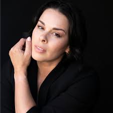 Leilani Lopez: Championing Specialized Insurance Solutions for California  Businesses — The Mamahood