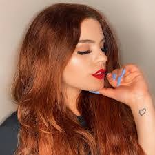 Elizabeth Jeronimo's Instagram, Twitter & Facebook