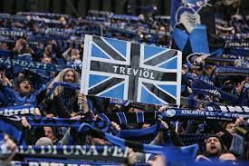 Shocked fans watched on in bergamo as their atalanta side threw away the chance of a place in the champions league. Atalanta Italian Football S Surprise Package On A Fairytale Journey To The Champions League Knockout Rounds Fourfourtwo