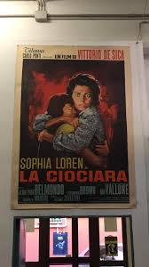 Opera in due atti libretto marco tutino e fabio ceresa, dalla sceneggiatura di luca rossi e dal romanzo omonimo di alberto moravia musica marco tutino. Negozi Per Gli Amanti Del Cinema 3 Indirizzi Nella Capitale Da Non Perdere