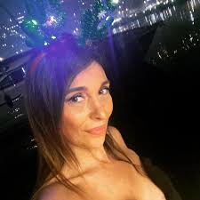 Lutto al Teatro Palapartenope per la morte di Fabiana Manna: "Il tuo  ricordo vivrà in noi". Sono vicino alla famiglia Manna per il gravissimo  lutto che li ha colpiti.