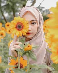 Contact bunga matahari on messenger. Putri Bunga Matahari Hijab Model Photography Photography
