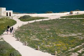 Entrevista com o historiador artur de jesus sobre a fortaleza de sagres. Die Sonnenuhr In Der Fortaleza De Sagres An Der Ponta De Sagres Im Cabo De Sao Vicente In Der Nahe Der Stadt Sagres An Der Algarve Von Portugal In Europa Lizenzfreie Fotos