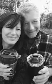 Good morning my sweets ☕☕ it's been a busy week so far! My demons have been  taking advantage and getting into more trouble than usual! I hope you have  an amazing day!