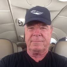 Robert E Kyzer (@kyzer_e)