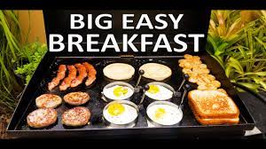 Big Easy Breakfast On The Blackstone 22 Griddle Cooking With Big Cat 305 Youtube Easy Breakfast Griddle Cooking Cooking