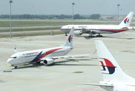 The route from london to kuala lumpur is served by 2 airline(s) with 6 flights per week. Update Kl Bound Malaysia Airlines Aircraft Returns To London Over Lavatory Trouble