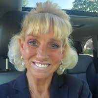 Carol Lindell's Instagram, Twitter & Facebook