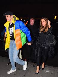 14,385 likes · 2,641 talking about this. Pete Davidson Kate Beckinsale Hold Hands After Snl Taping People Com