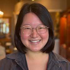 Elissa with new hair and glasses! 😍