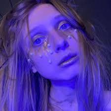 Anastasia Neff's Instagram, Twitter & Facebook