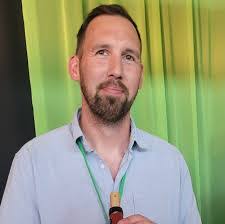 Philip Dowell's Instagram, Twitter & Facebook