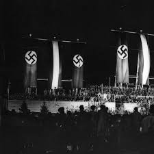 Albert speer was born in mannheim, germany. Stichtag 1 Mai 1933 Erster Grossauftrag Des Ns Regimes Fur Albert Speer Stichtag Wdr
