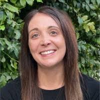 Kelly Riggs's Instagram, Twitter & Facebook