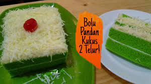 Masukkan air perasan pandan, margarin cair dan garam, aduk rata. Bolu Pandan Kukus 2 Telur Takaran Sendok Enak Dan Lembut Youtube