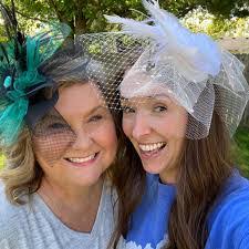 Janis Jennings's Instagram, Twitter & Facebook