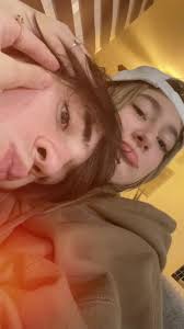 Tangerine Yelloweek Song Meaning