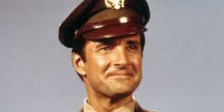 Celebrities with first name: Lyle