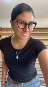 Para mí es súper importante verme y sentirme bien y aquí en  @andreacbyapparel encontré la horma perfecta de pantalón. Estoy segura que  no te arrepentirás 🩷