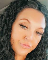 Sheila Breeden's Instagram, Twitter & Facebook