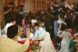 Majlis perkahwinan serina redzuawan & salahuddin ghaffar. Kudegraphy The Wedding Of Chef Wan S Daughter Serina Facebook