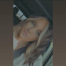 One more review to close out the weekend! Decided to try Dippin' Dots  Cotton Candy Sundaes! I bought at Kroger. There are three layers. The top  is a birthday cake topping, the