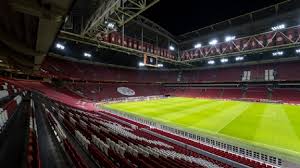 Na veelvuldig overleg met de eredivisieclubs, gemeentes, politie en knvb is. Knvb Ajax En Fc Utrecht Konden Zaterdag In Hotel Maar Zo Werkt Het Niet