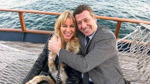 Find top songs and albums by metin şentürk, including aşkımıza doyamadık, gelin and more. Davayi Kaybeden Metin Senturk Eski Esi Fulya Kalkavan A 4 Milyon Tl Nafaka Odeyecek Son Dakika Magazin