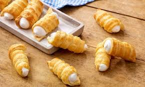 Mini Schaumrollen Rezept In 2020 Schaumrollen Rezept Schaum Oetker Rezepte