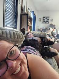 Hi! This is my mom & I 🙃 Can it be cleared up? 🤗