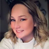 Ashley Rushton's Instagram, Twitter & Facebook