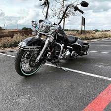 Rate With Emoji This Wonderful Harley Davidson Harleydavidson Harleydavidsondaily Moto Chopper Mot Harley Davidson Pictures Harley Davidson Harley