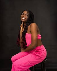 What a kind and beautiful soul! // // Model: @ve_ava Camera: Sony a7R II +  Samyang 45mm f/1.8 Creative Director: @billieharper_ // #nofilter  #noretouching #lianaportraits #studioportrait #daytonphotographers  #daytonphotographer #columbusmodels ...